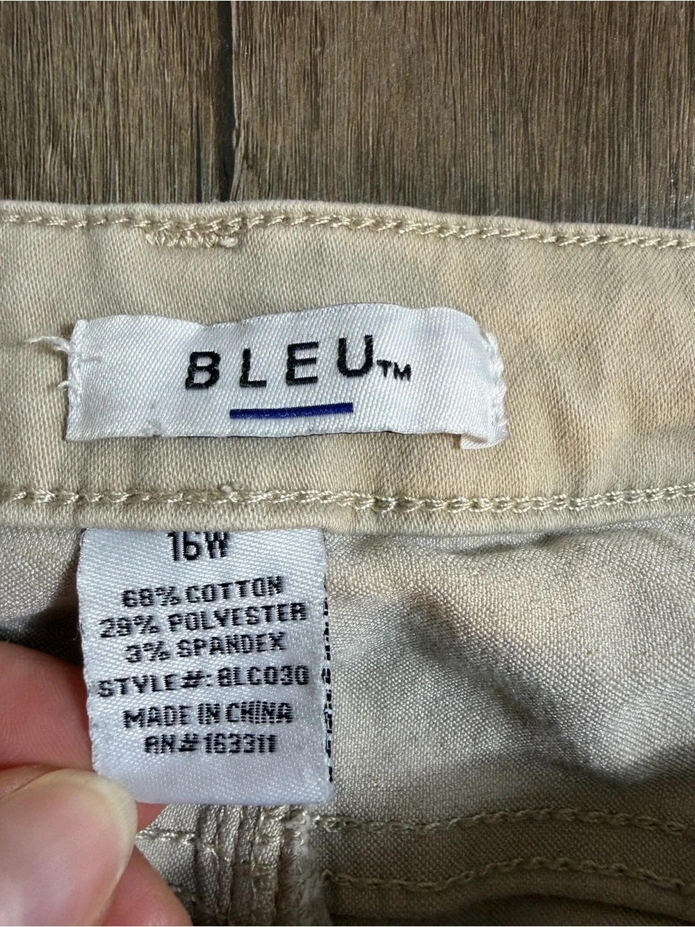 Men's Cargo Pants in Beige - Classic Utility Style